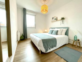 Le Central - Confort et Calme au centre-ville - Lits Queen Size Bellegarde-Sur-Valserine